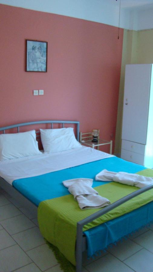 Dionisis Apartments Ajía Effimía Kültér fotó