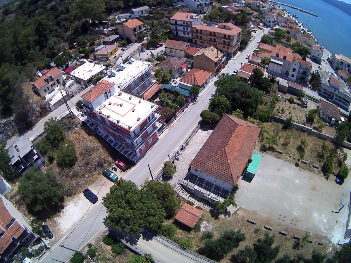 Dionisis Apartments Ajía Effimía Kültér fotó