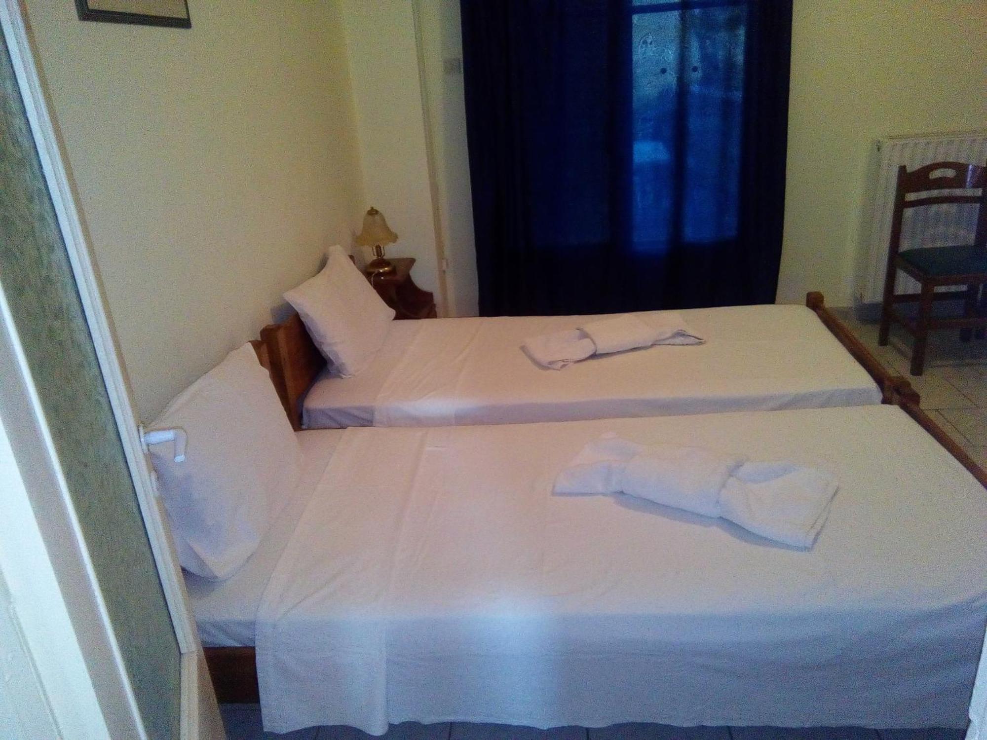 Dionisis Apartments Ajía Effimía Kültér fotó