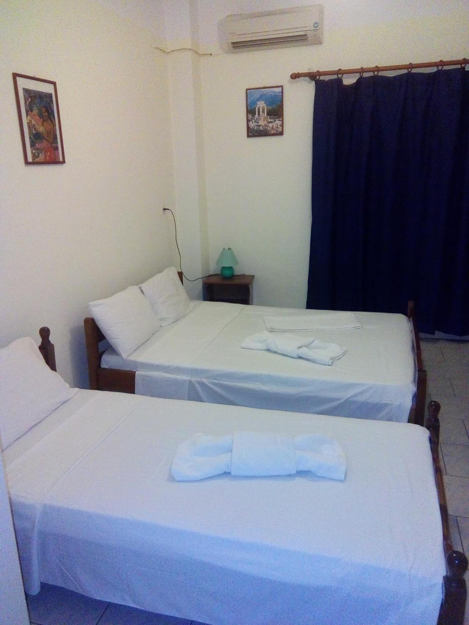Dionisis Apartments Ajía Effimía Kültér fotó