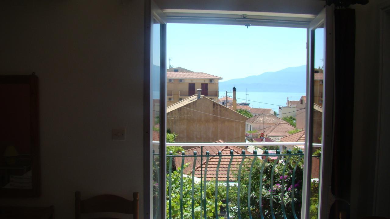 Dionisis Apartments Ajía Effimía Kültér fotó
